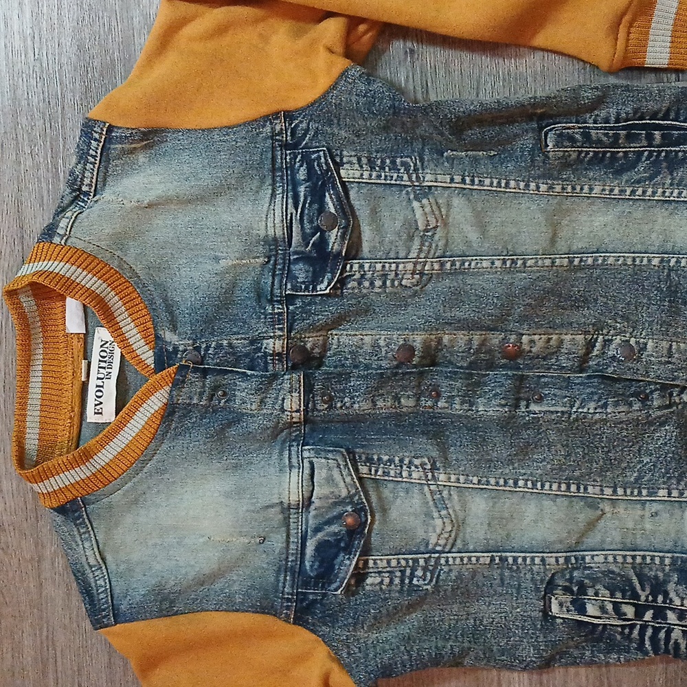 Evolution Youth Jacket - Picture 2 of 3